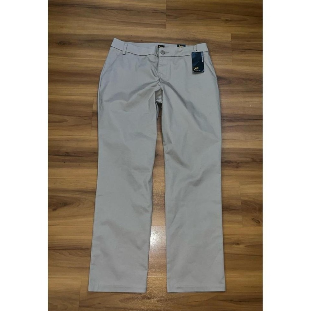 Womens NWT LEE Mid‎ Rise Straight Leg Khaki Casual Pants